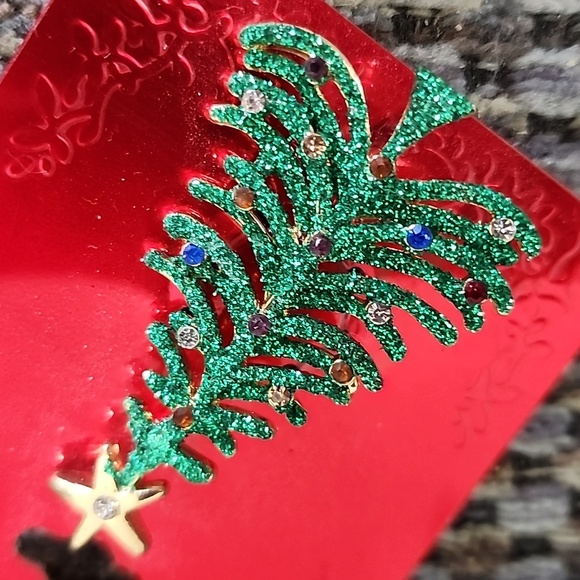 NWT Christmas Tree Rhinestone Brooch Pin - Picture 8 of 8
